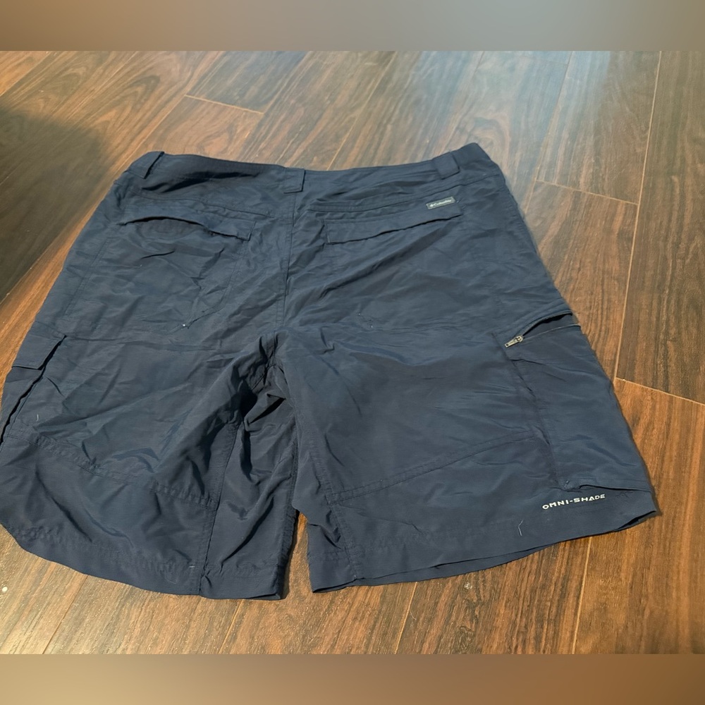 Columbia Dark Blue Outdoor Shorts 42 W